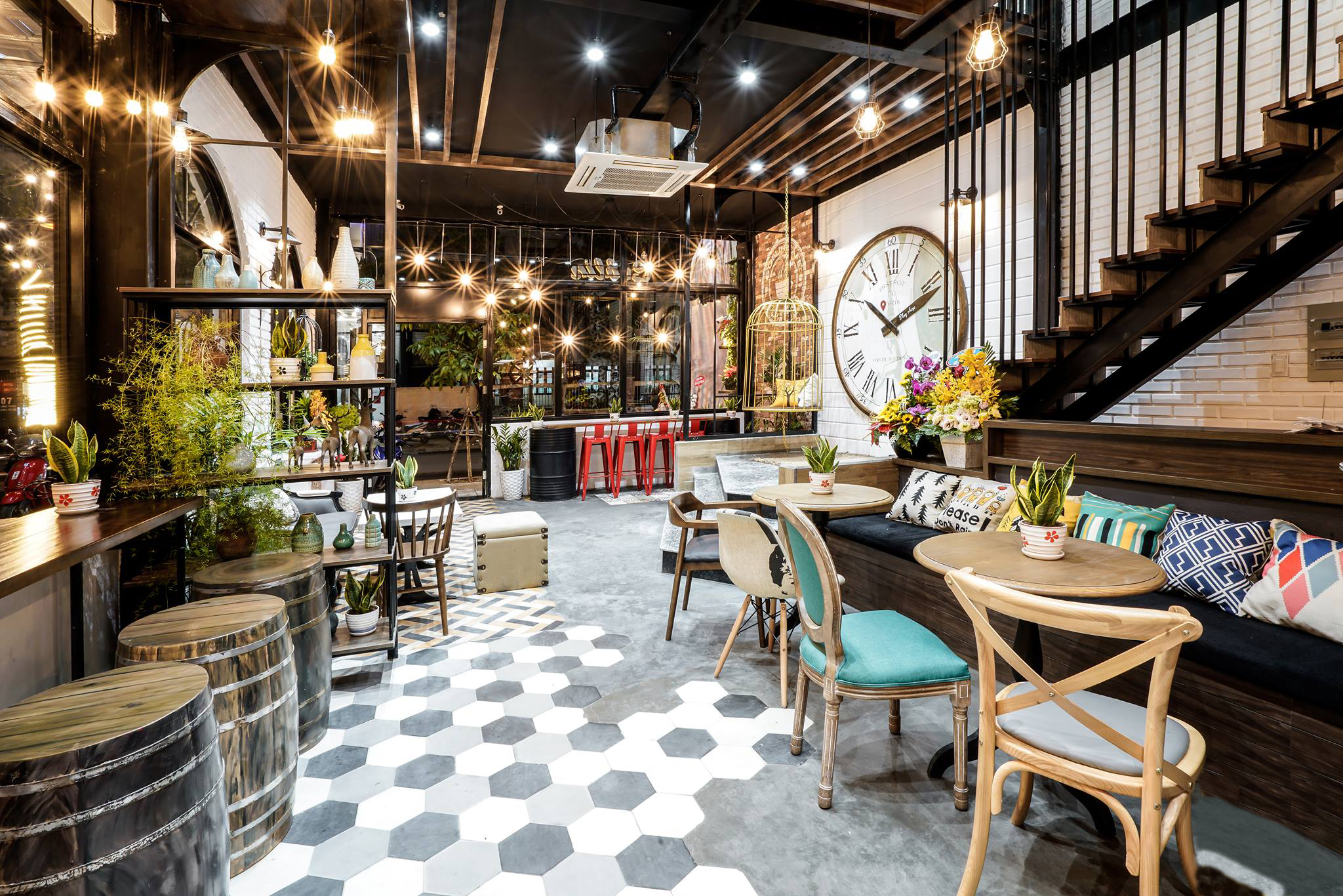 Thiết kế quán cafe không gian nhỏ hẹp