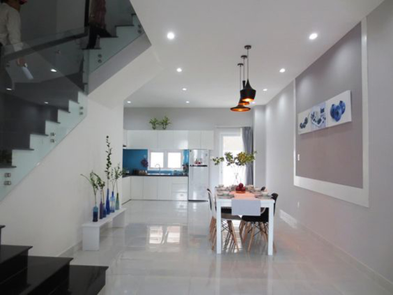 Mẫu nhà ống 2 tầng đẹp 4 phòng ngủ
